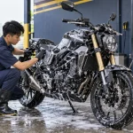 Cách rửa xe côn tay đúng cách - Tiệm Rửa Xe