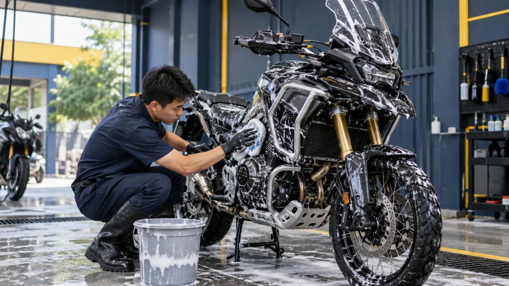 Cách rửa xe phân khối lớn - Tiệm Rửa Xe