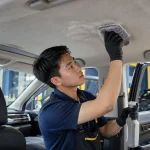 Cách vệ sinh trần xe ô tô - Tiệm Rửa Xe