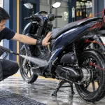 Rửa xe máy cần tránh những bộ phận nào - Tiệm Rửa Xe